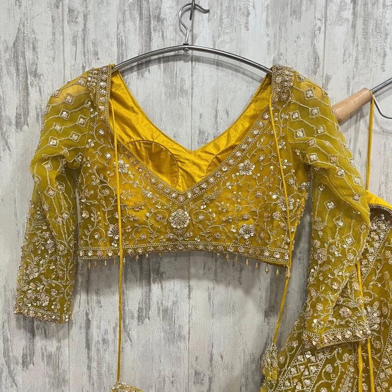Magnifique Lehenga Jaune Luxury