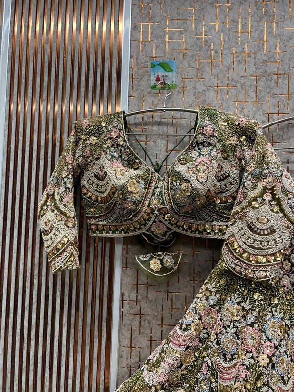 Magnifique Lehenga Vert Luxury