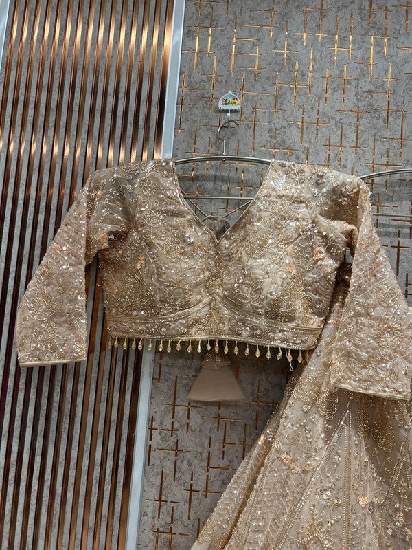 Magnifique Lehenga Beige Doré Luxury
