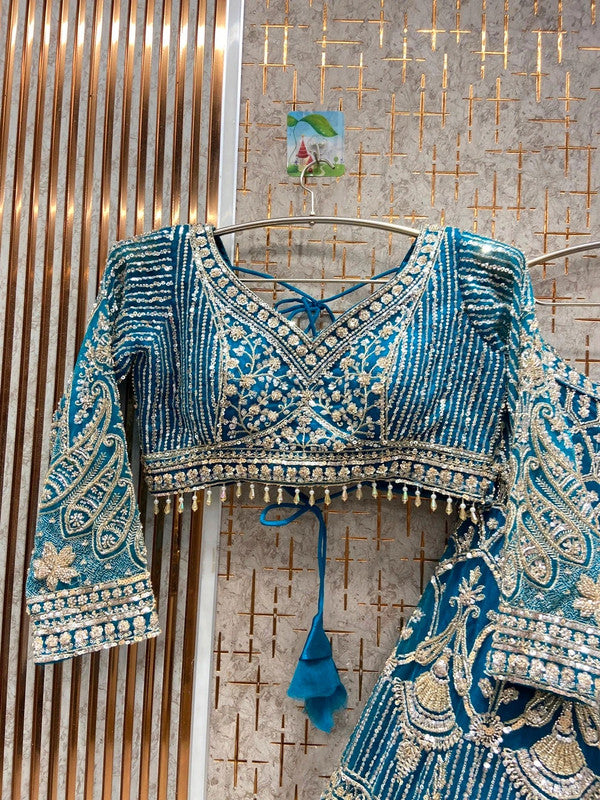 Magnifique Lehenga Bleu Luxury