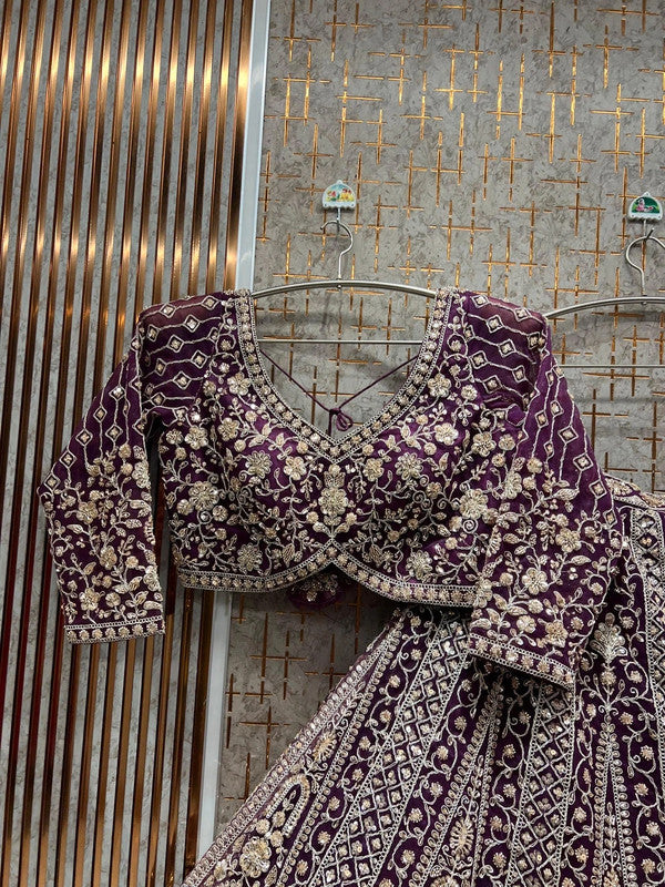 Magnifique Lehenga Rouge Violet Luxury