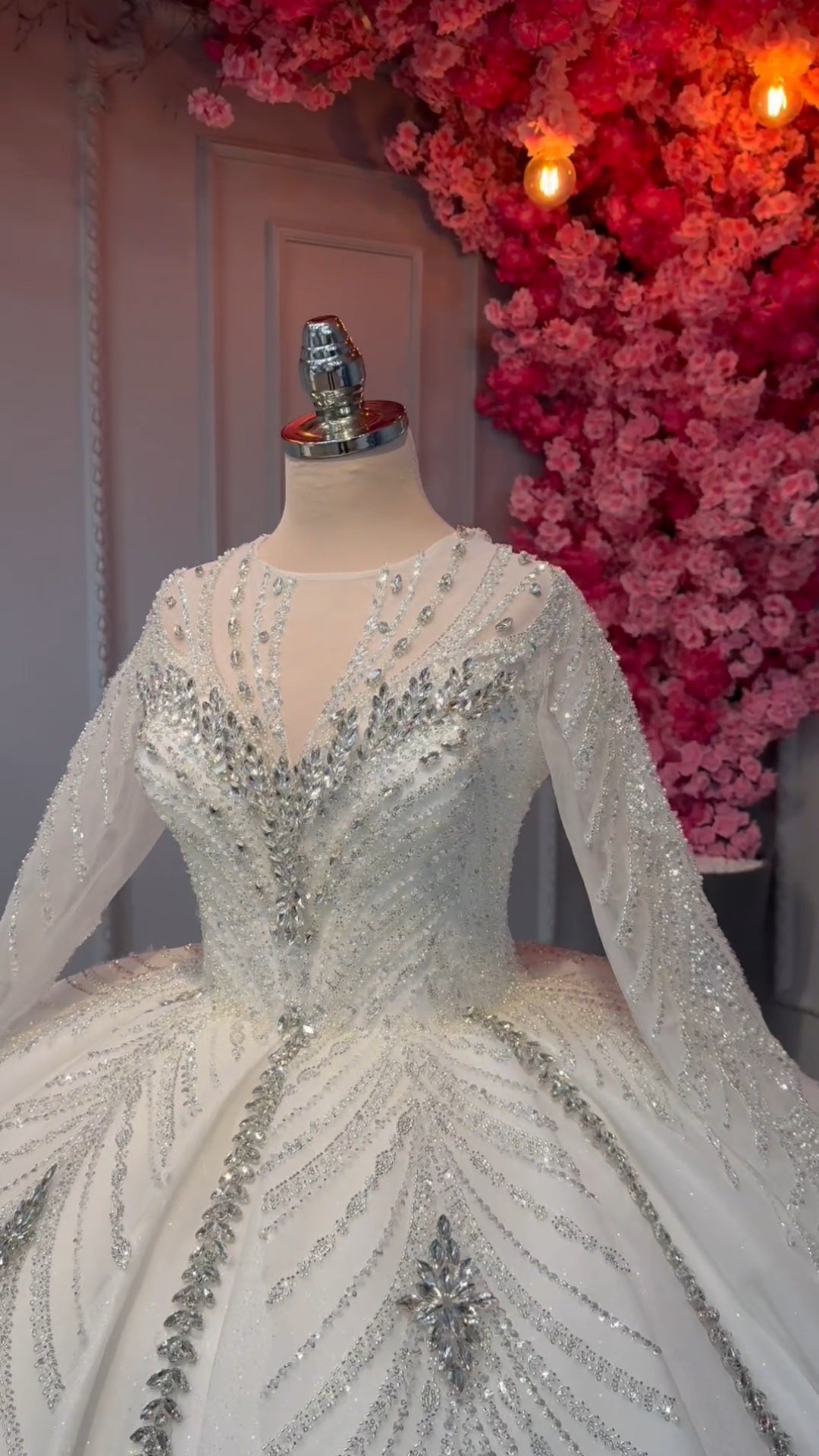 Robe de Mariée Princesse Luxury avec Cercle inclus