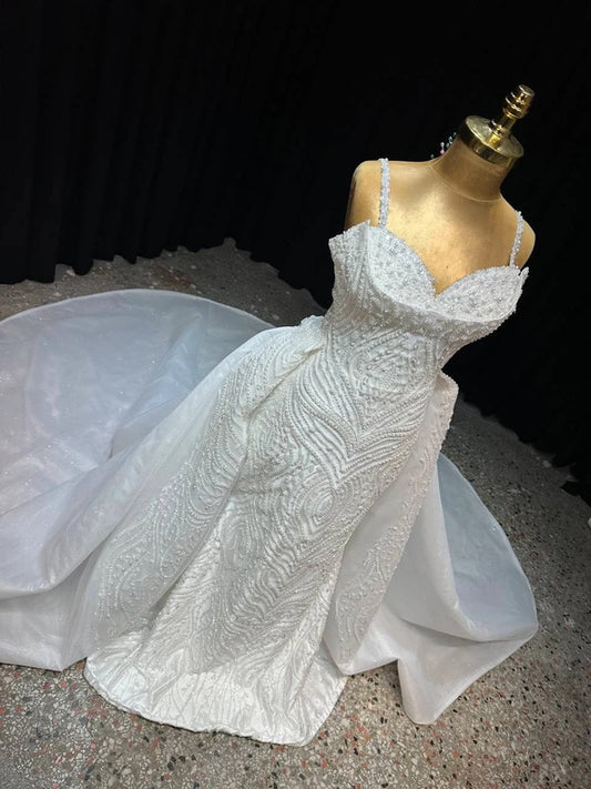 Magnifique Robe de Mariée Sirène Jamais Portée
Modifications Possible