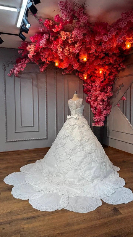 Magnifique Robe de Mariée Princesse Jamais Portée