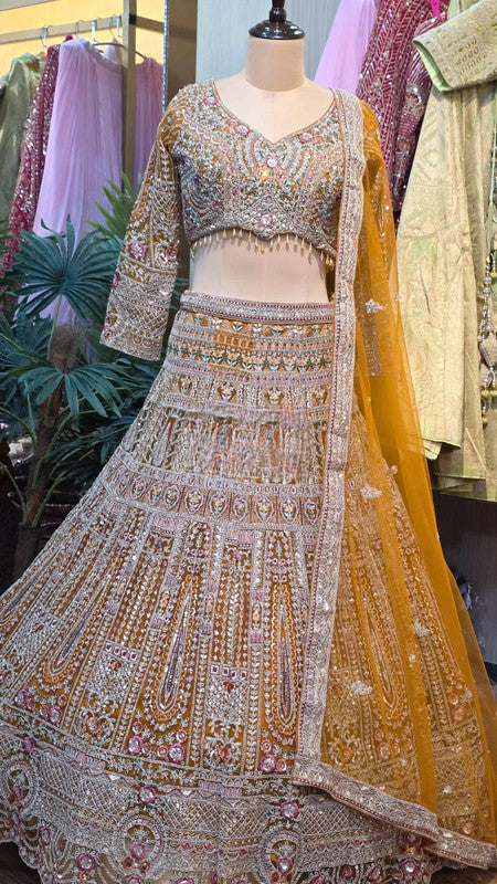 Magnifique Lehenga Doré Luxury