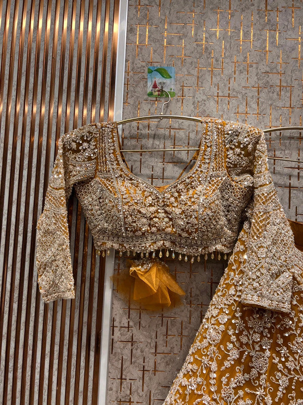 Magnifique Lehenga Luxury Doré