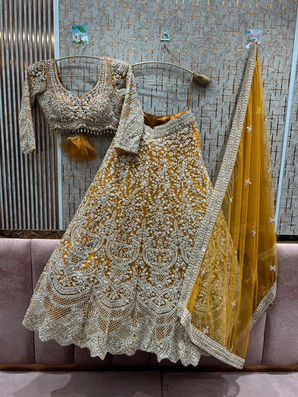 Magnifique Lehenga Luxury Doré