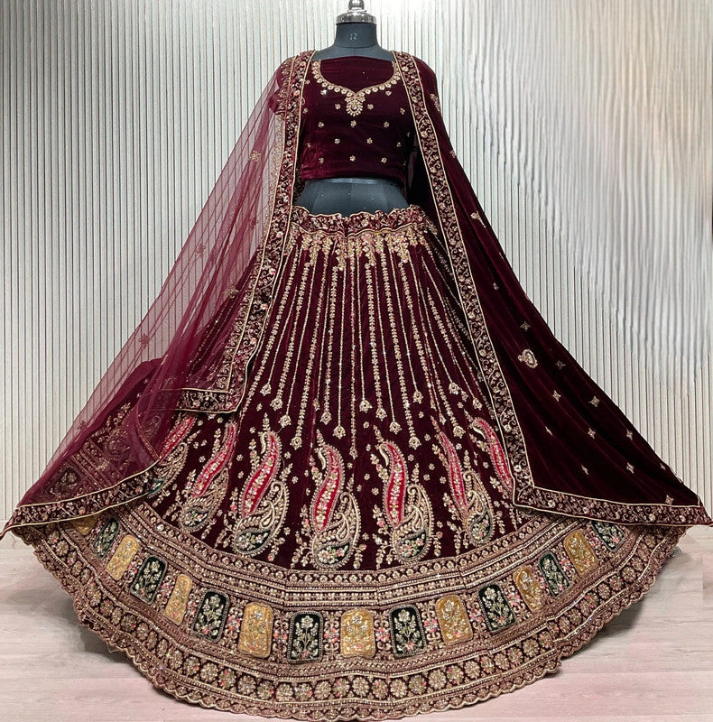 Magnifique Lehenga Rouge Bordeaux Foncé Luxury