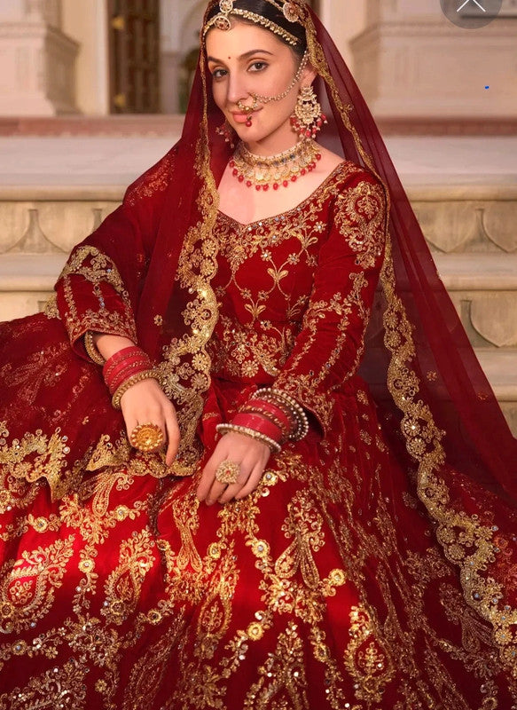 Magnifique Lehenga Rouge Luxury