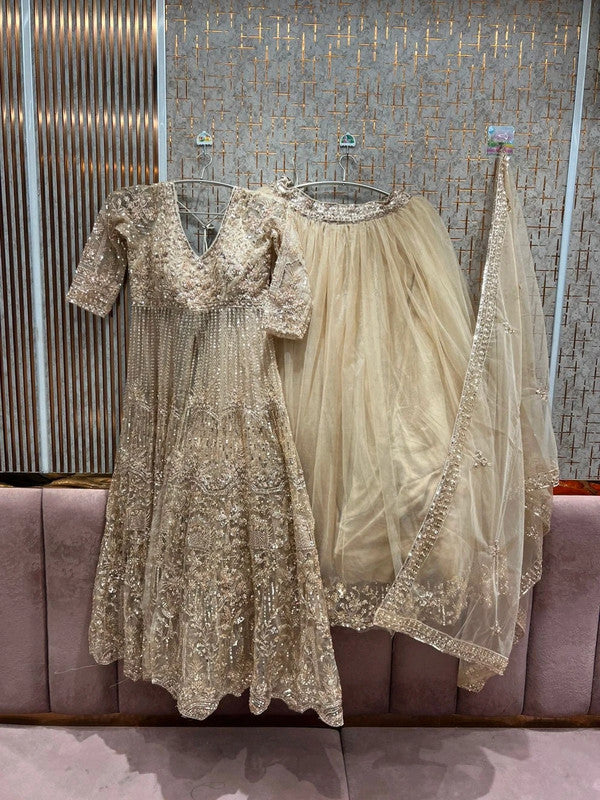 Magnifique Lehenga Anarkali Beige Doré Luxury