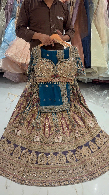Magnifique Lehenga Luxury Bleu
