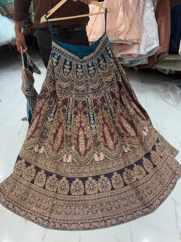 Magnifique Lehenga Luxury Bleu