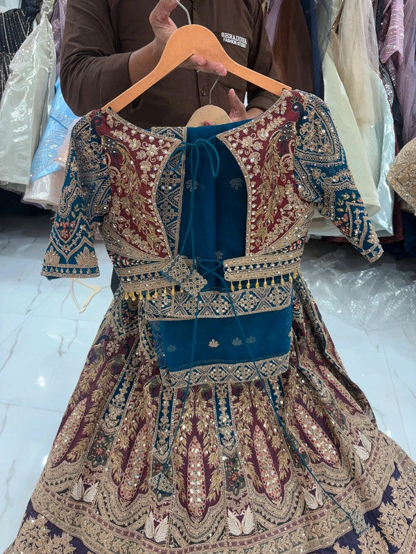 Magnifique Lehenga Luxury Bleu