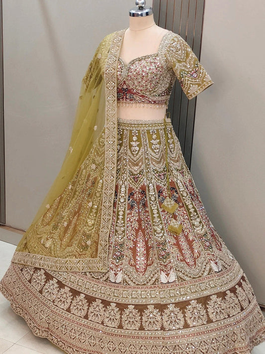 Magnifique Lehenga Luxury Jaune