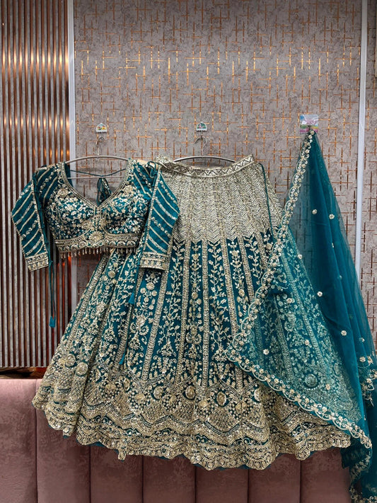 Magnifique Lehenga Luxury Bleu