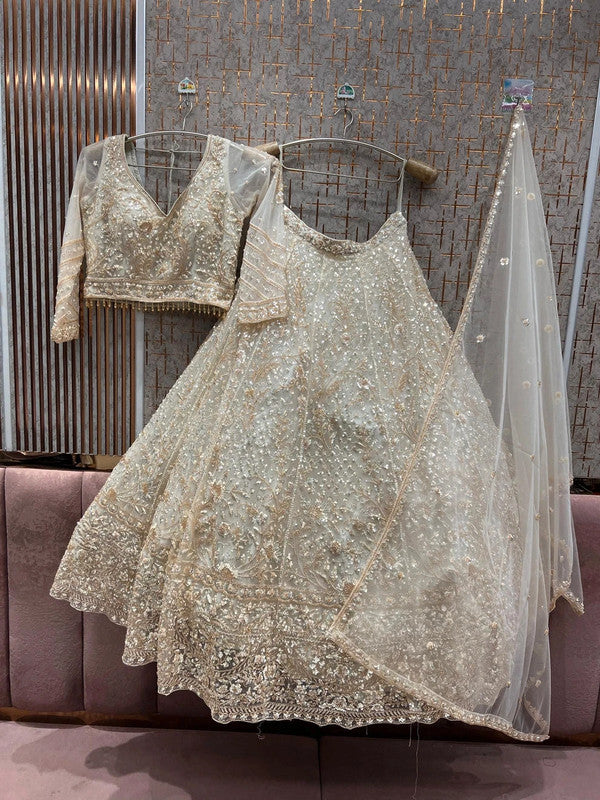 Magnifique Lehenga Luxury Beige Doré