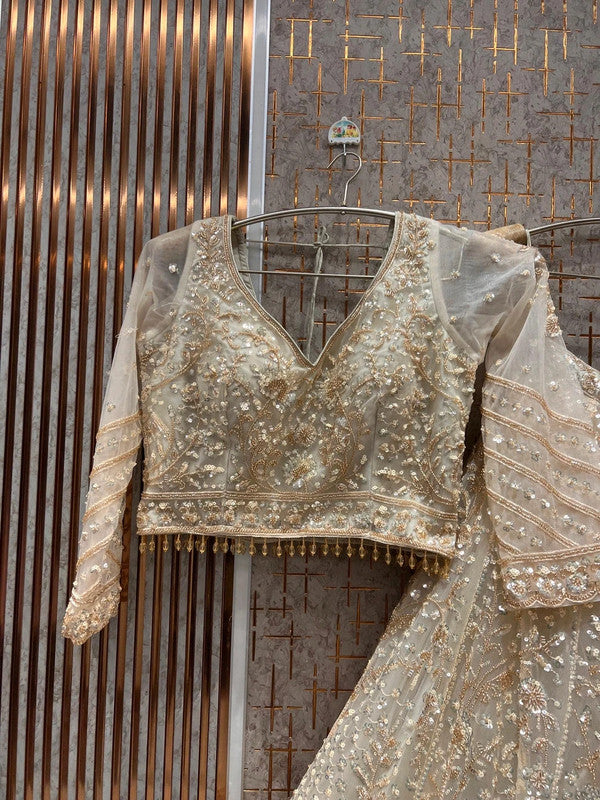 Magnifique Lehenga Luxury Beige Doré