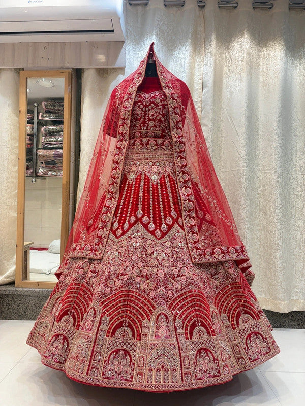 Magnifique Lehenga Luxury Rouge