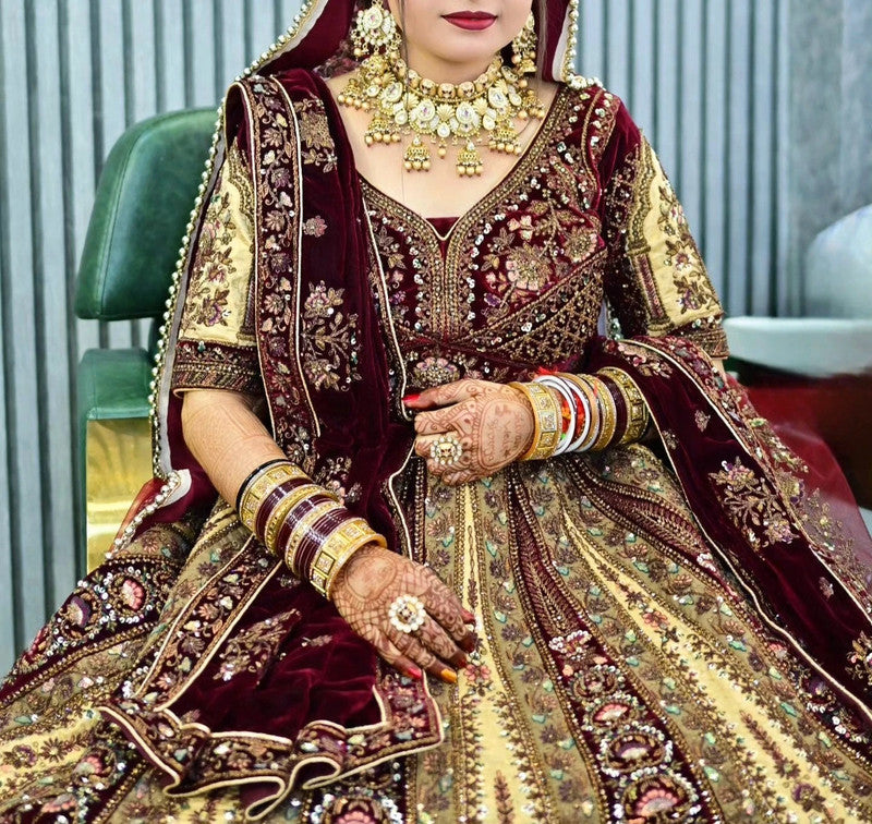 Magnifique Lehenga Luxury Rouge Bordeaux Beige
