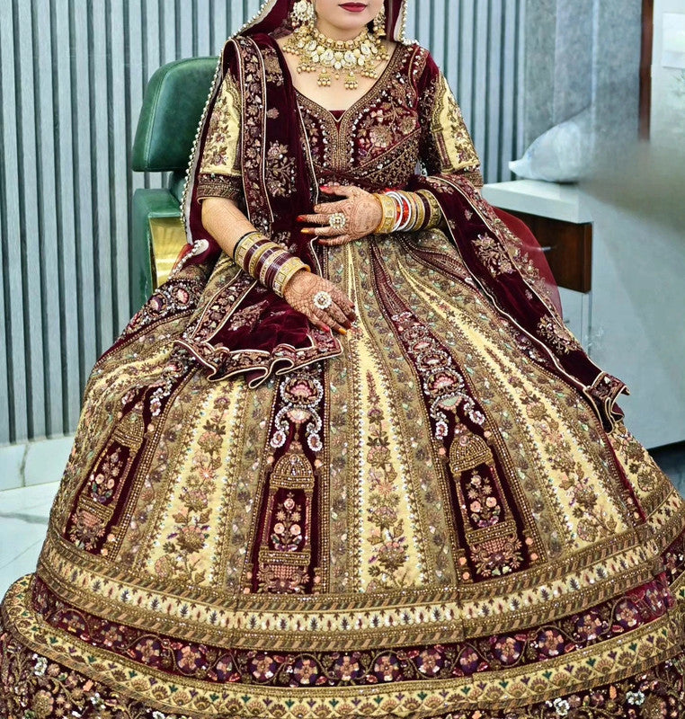 Magnifique Lehenga Luxury Rouge Bordeaux Beige