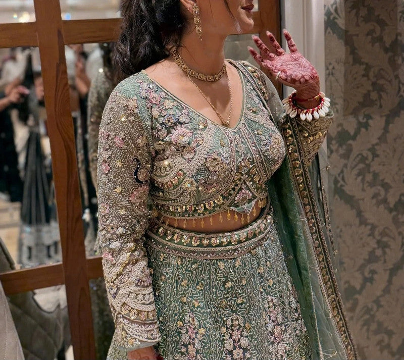 Magnifique Lehenga Luxury Vert Pistache