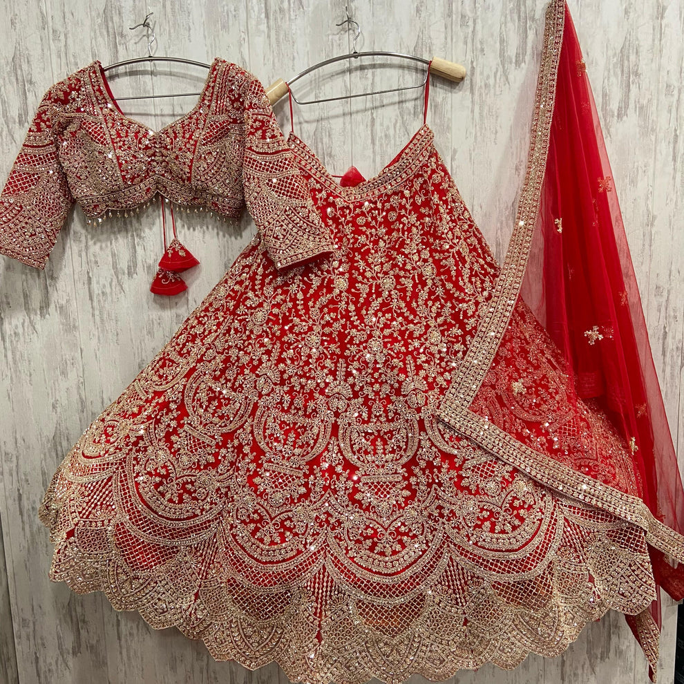 Magnifique Lehenga Luxury Rouge