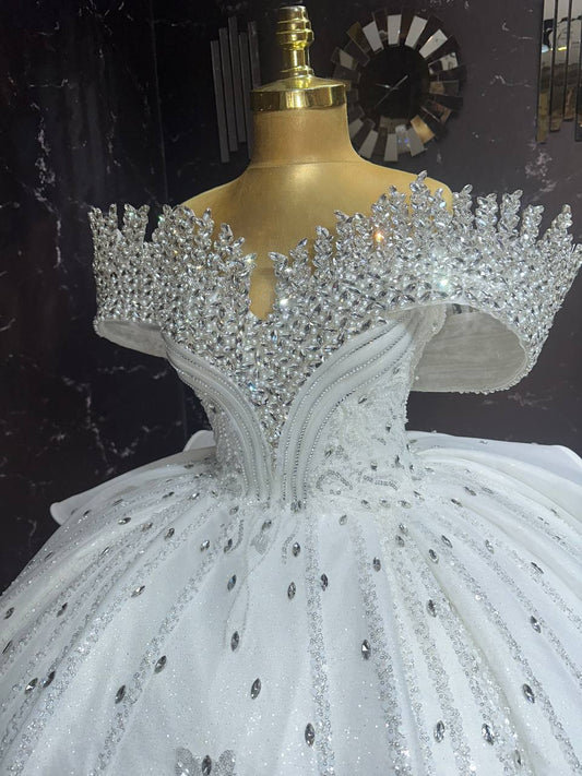 Robe de Mariée Princesse Luxury, Strass, Perles, Paillettes, Manches Longues