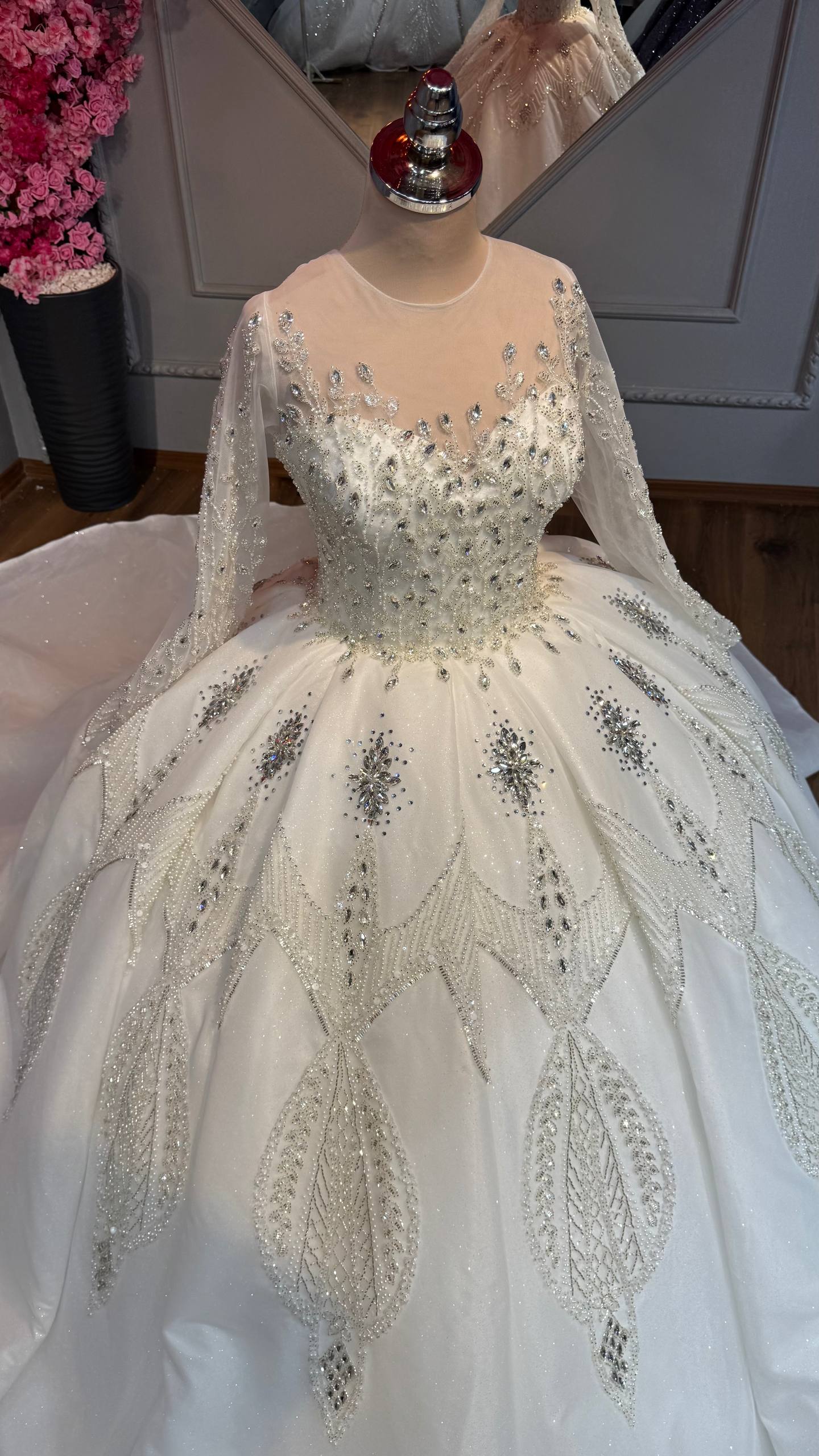 Robe de Mariée Princesse Luxury avec Cercle inclus