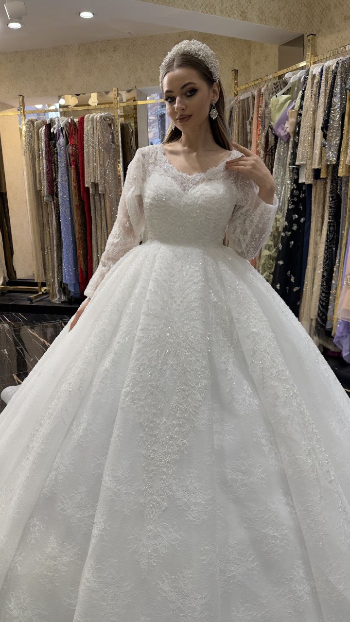 Robe de Mariée Princesse Luxury avec Cercle inclus