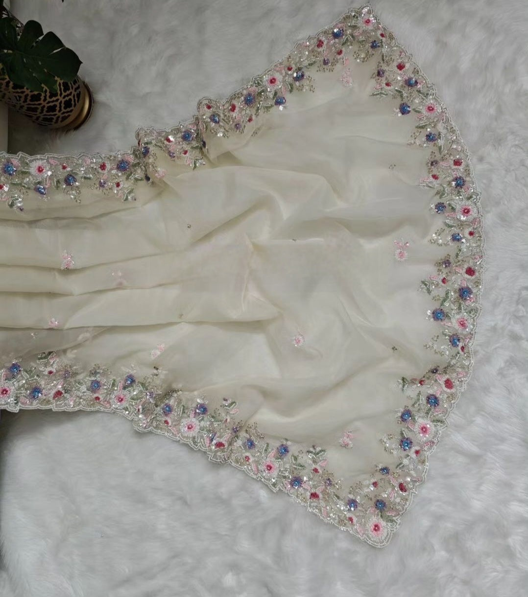 Saree Luxury White