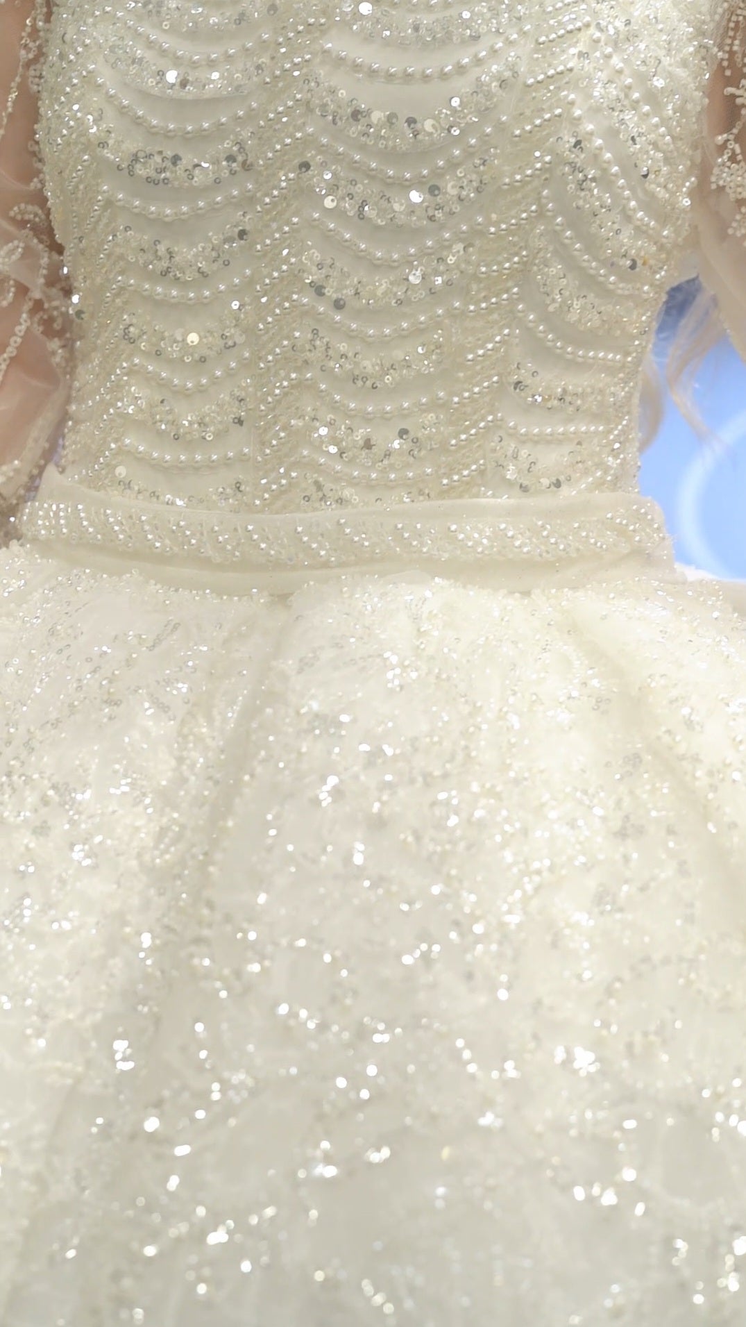 Robe de Mariée Princesse Luxury, Dentelle, Manches Longues, Col Carré