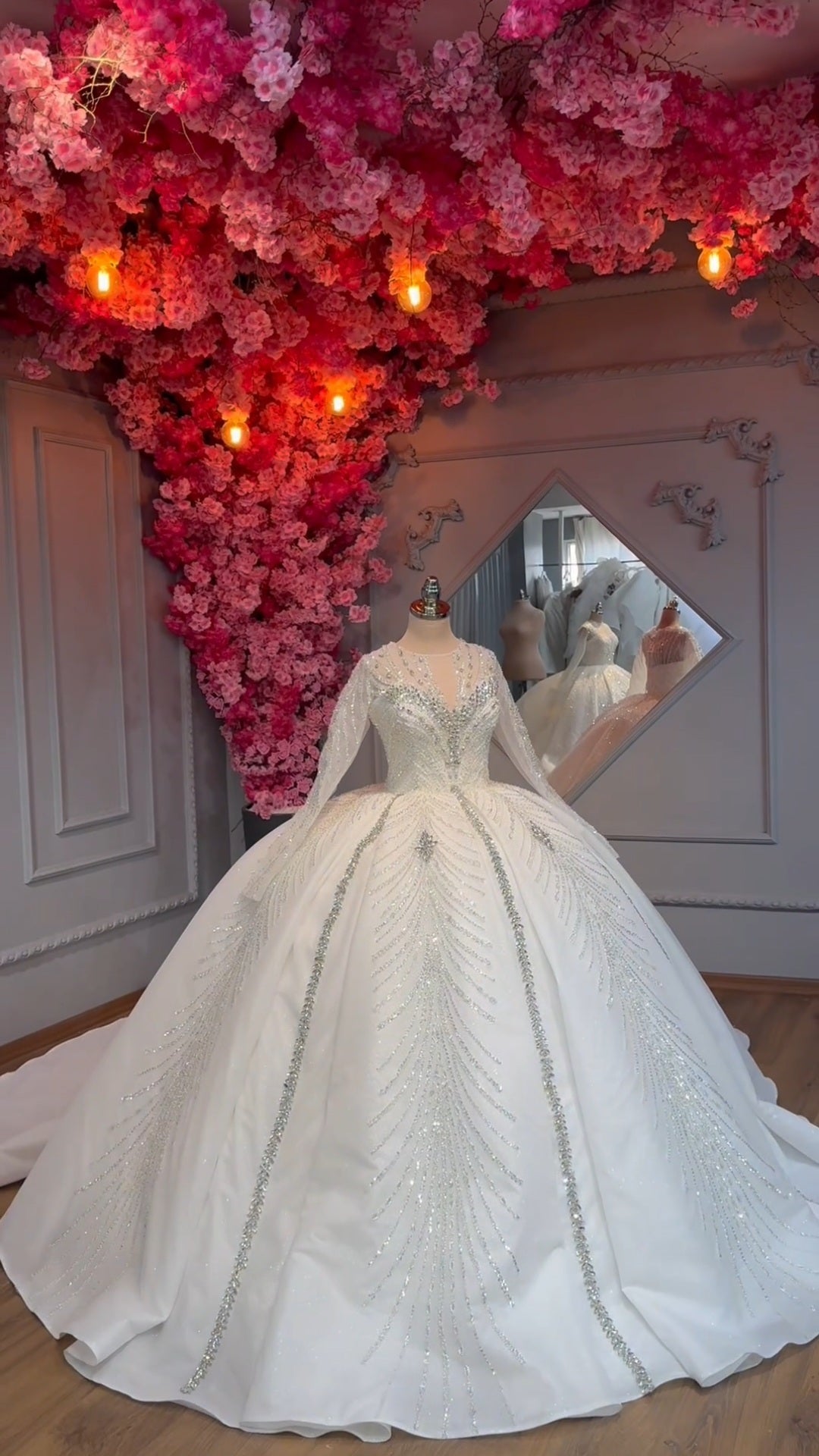 Robe de Mariée Princesse Luxury avec Cercle inclus