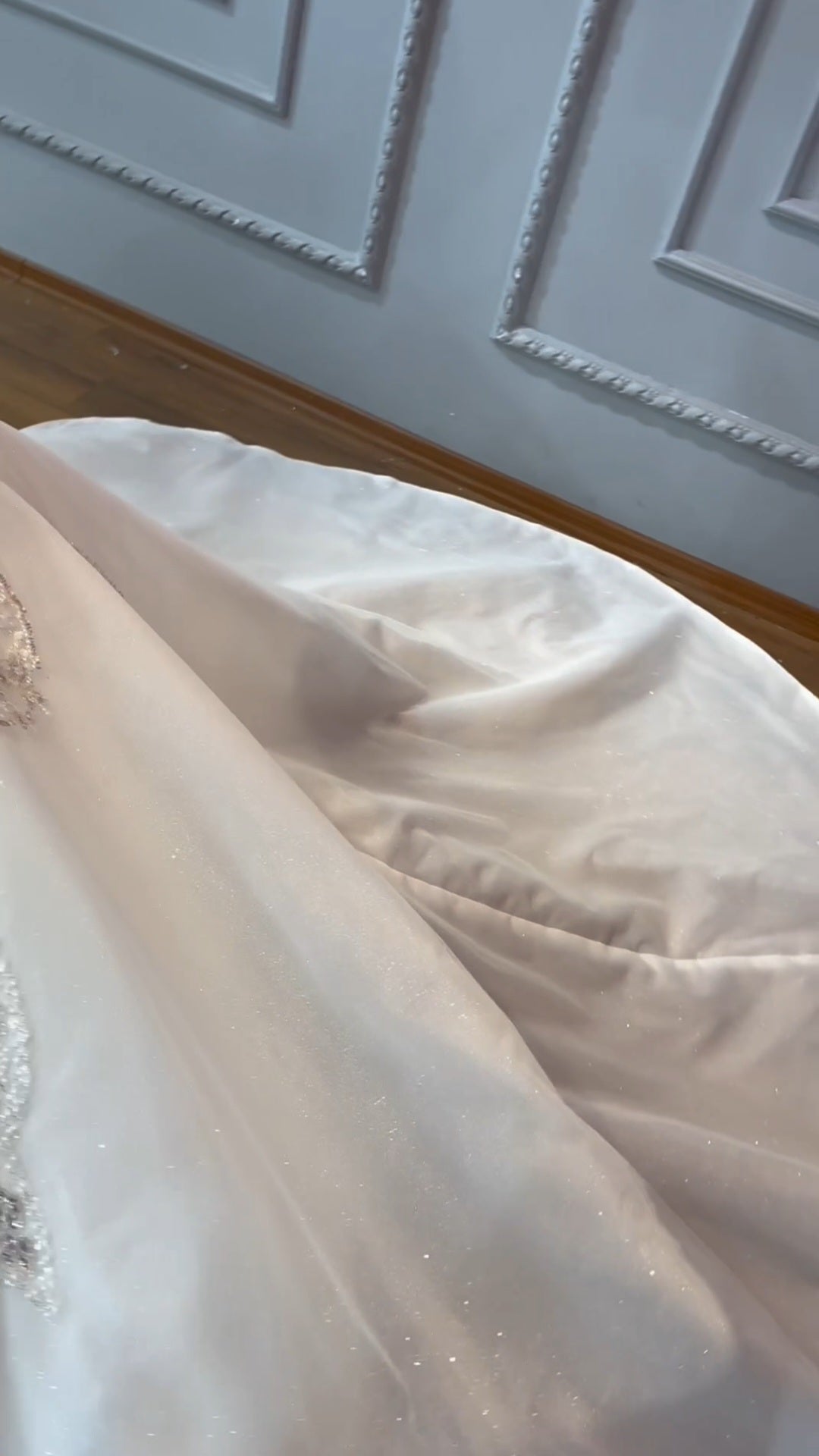 Robe de Mariée Princesse Luxury avec Cercle inclus