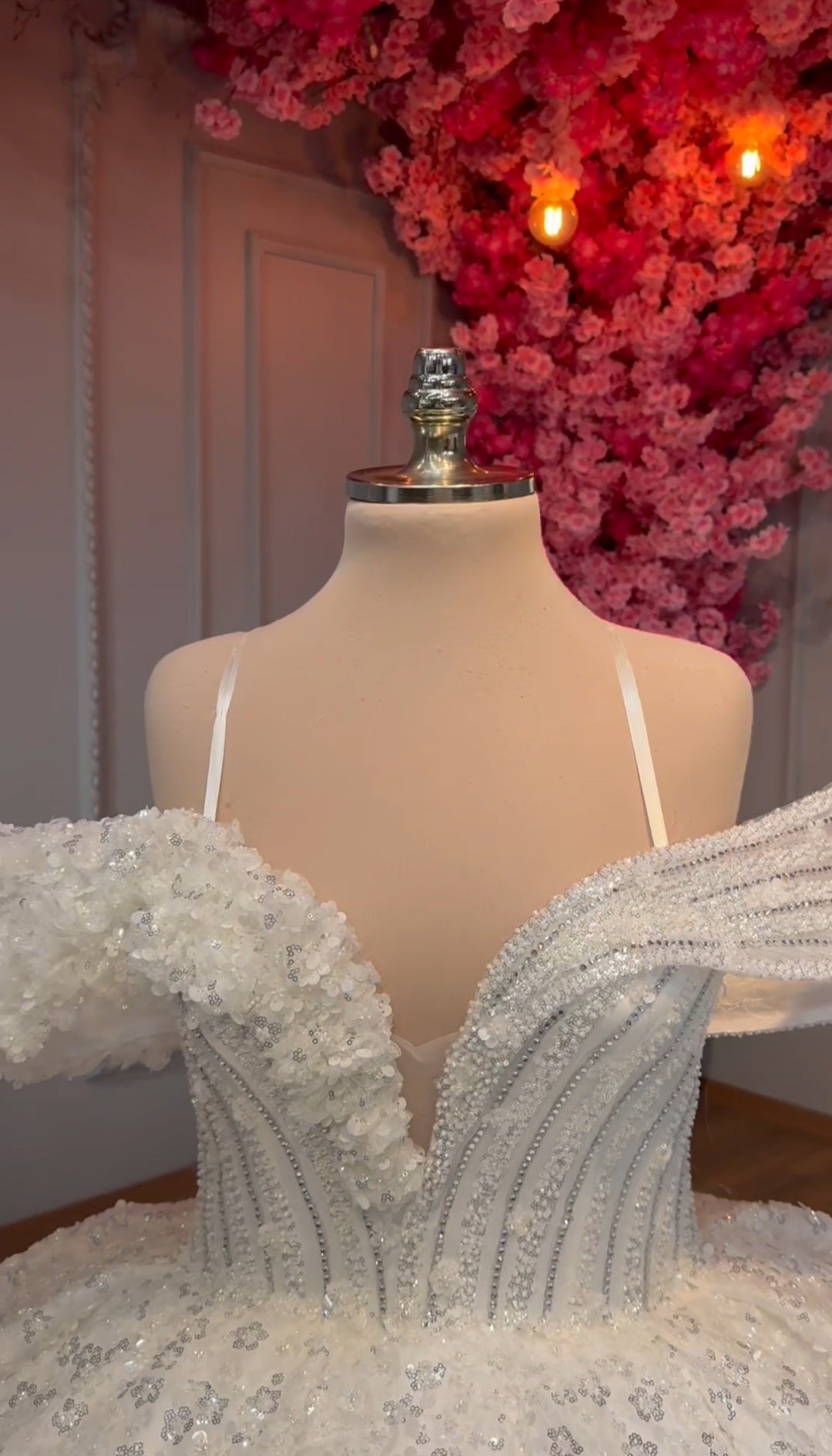 Robe de Mariée Princesse Luxury avec Cercle inclus