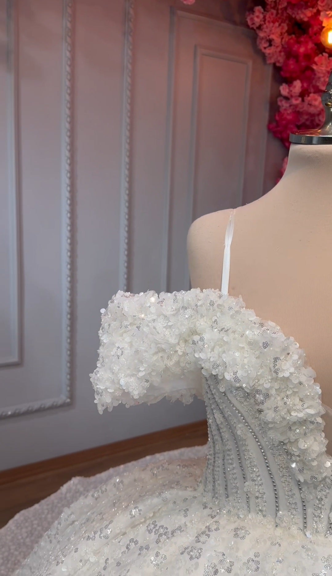 Robe de Mariée Princesse Luxury avec Cercle inclus