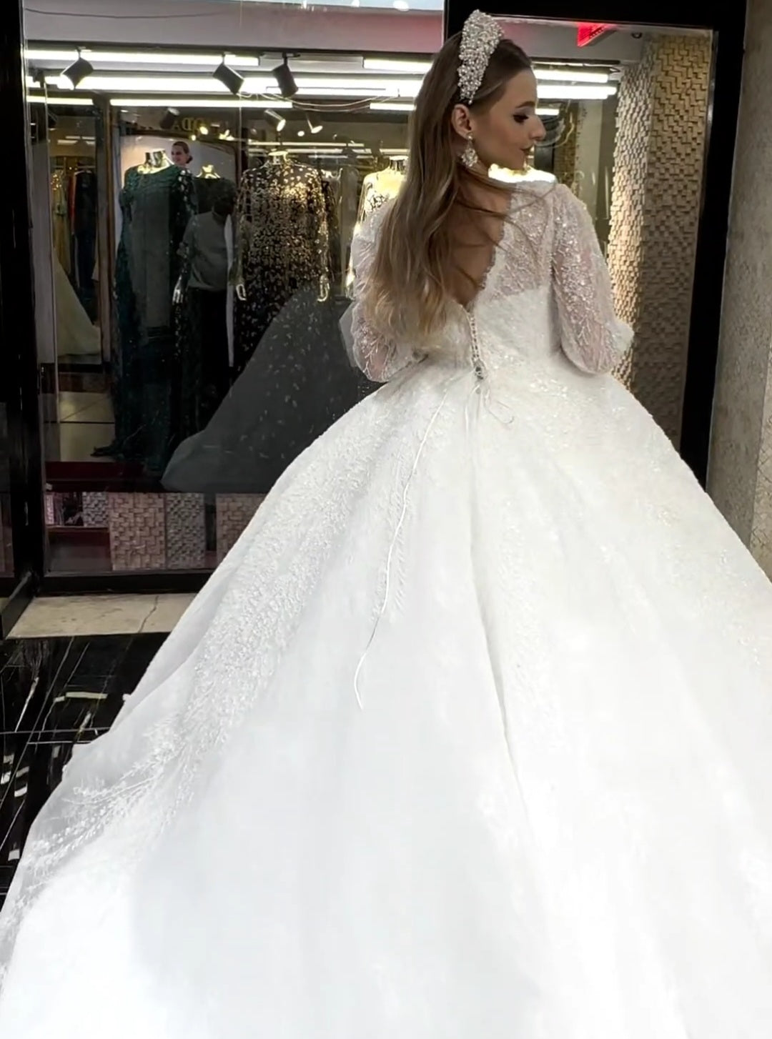 Robe de Mariée Princesse Luxury avec Cercle inclus