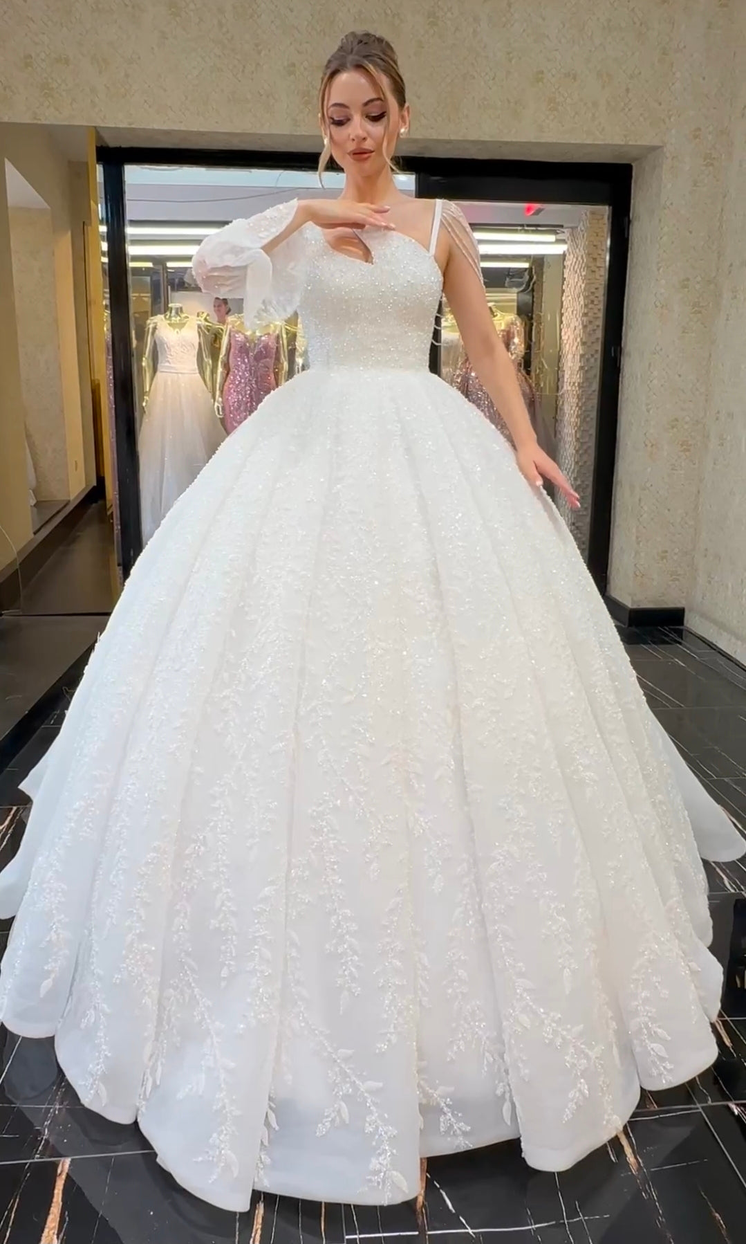Robe de Mariée Princesse Luxury, Perles, Traîne